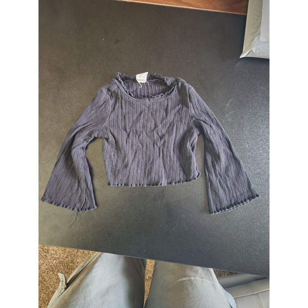 SHEIN Baby Girl 6-9M Black Ribbed Long Sleeve Bell Sleeve Crop Top